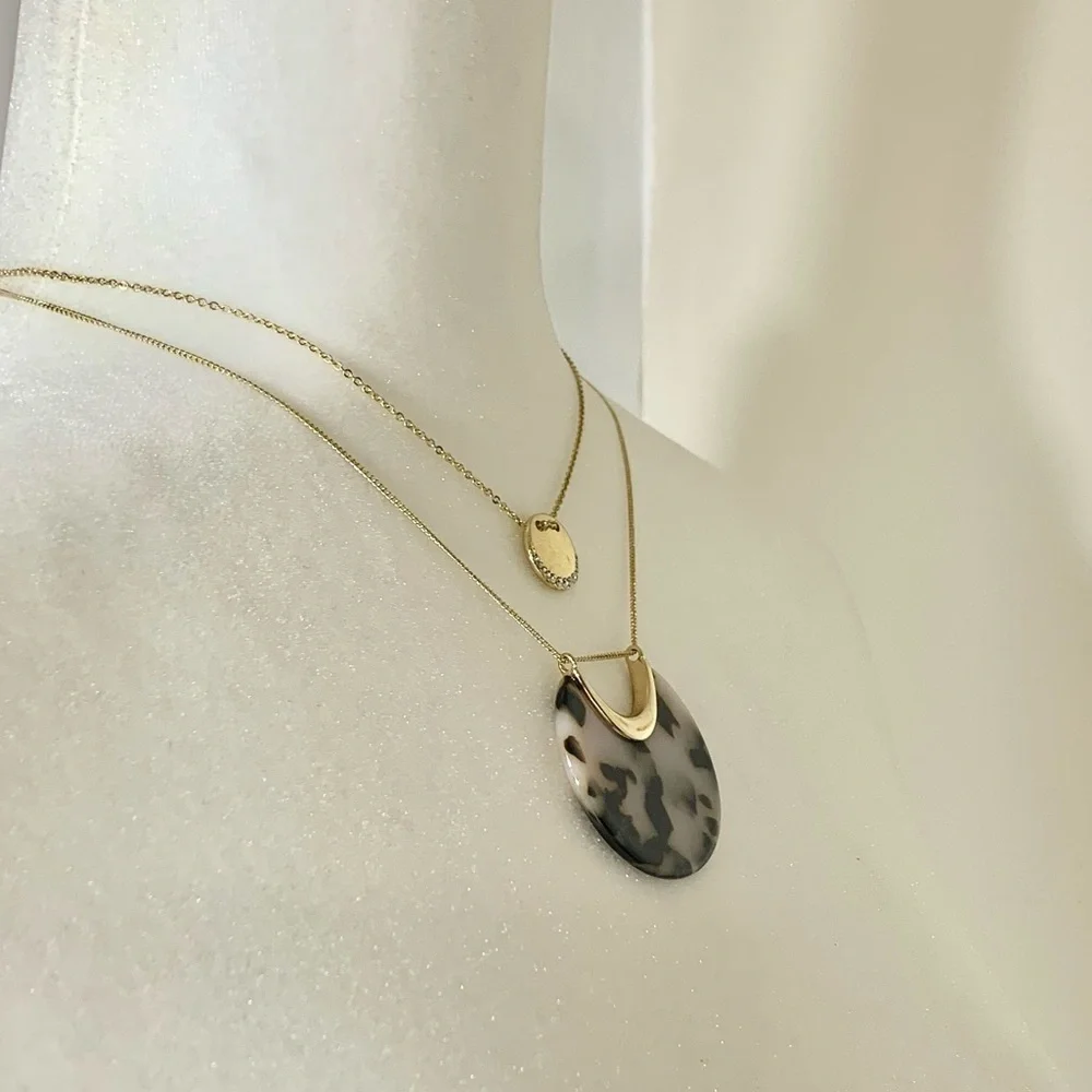 NWT Express layered necklace gold and black
